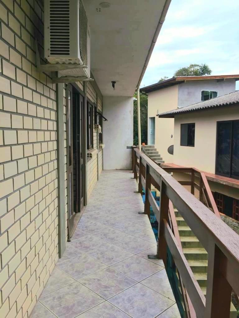Residencial E Pousada Acauan Guarda do Embaú المظهر الخارجي الصورة